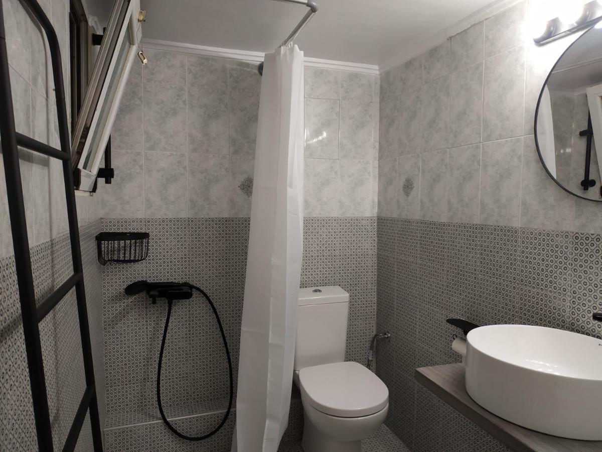 Cozy Apartment Near Metro Station Agia Marina เอเธนส์ ภายนอก รูปภาพ