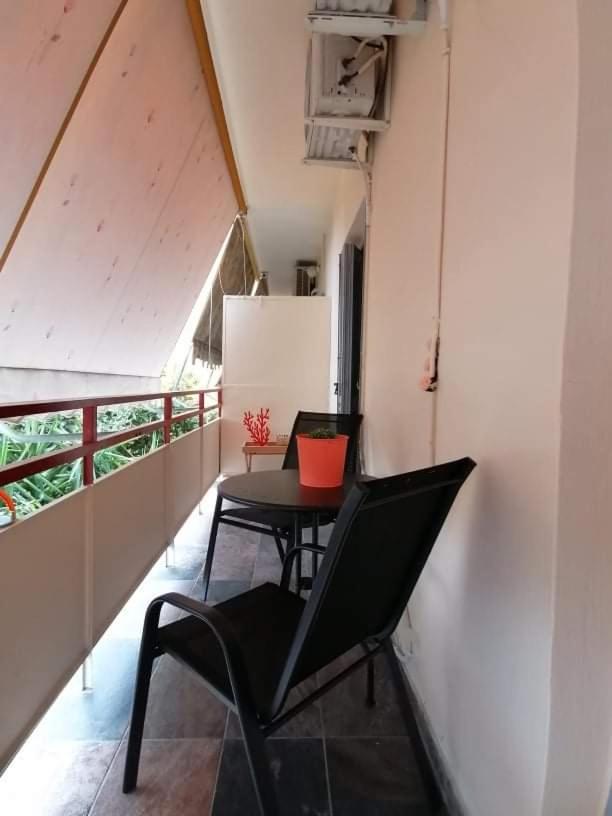 Cozy Apartment Near Metro Station Agia Marina เอเธนส์ ภายนอก รูปภาพ